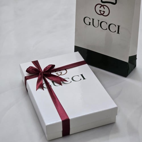 طقم قماش وشماغ قوتشي مع الملحقات