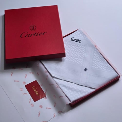 شماغ كارتير "كلاسيك" أبيض فاخر - إصدار 2026 الخاص