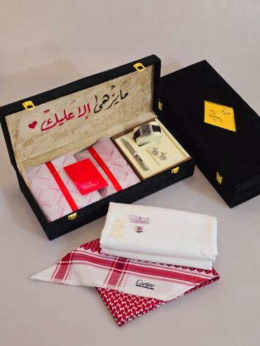بوكس العيد للرجال من كارتير قماش مقلم صيفي
