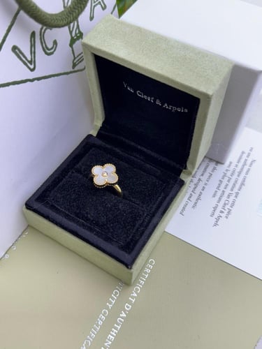 خاتم ماركة فان كليف اخر اصدار