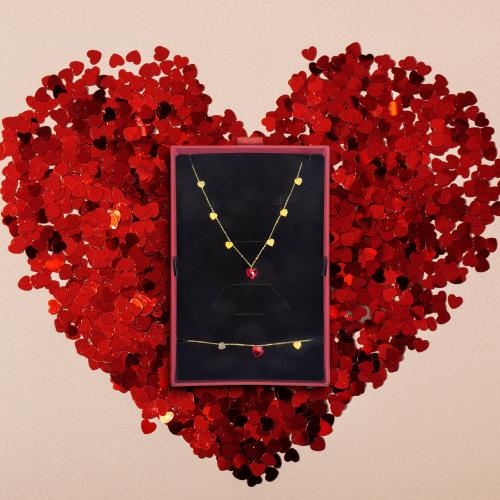 طقم القلب الاحمر