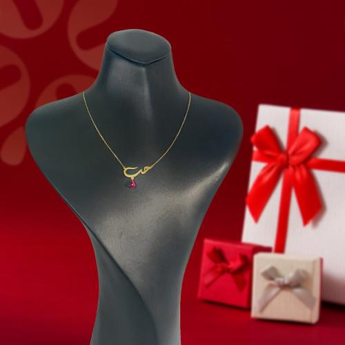 عقد الحب الاحمر