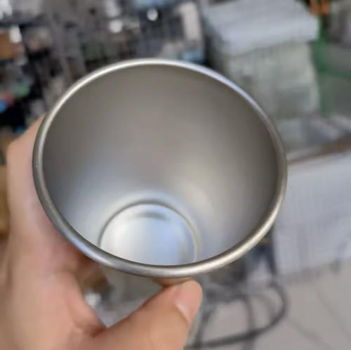 كوب مشروبات باردة بتصميم سيفين و نخلة