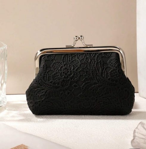 محافظ أنيقة بطبعات الدانتيل للتوزيعات و الإهداء ١