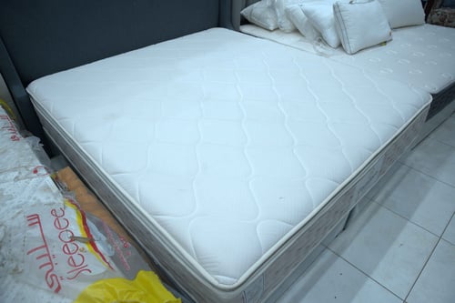 مرتبة طبية كومفورت بتقنية أمريكية، مكونة من 12 طبق...