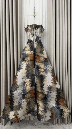 فستان سهره برنت مزخرف المزين بالتطريز