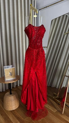 فستان سهره كورسيه المزين بالتطريز اليدوي