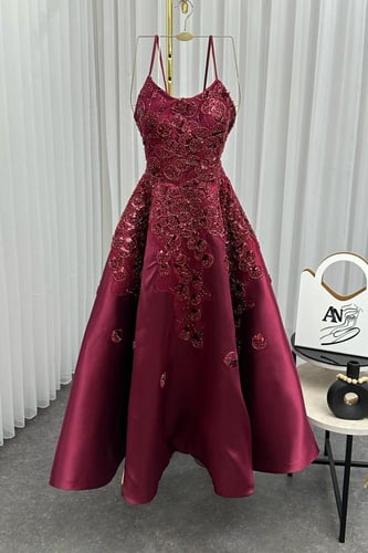 فستان سهره ميكادو المزين بالتطريز الراقي