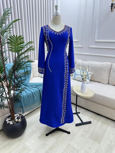 فستان باربي المزين بالتطريز اليدوي الانيق