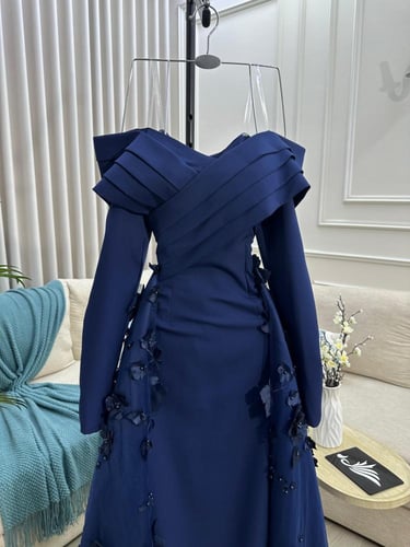 فستان سهره باربي وتفته سلا المزين بالورود