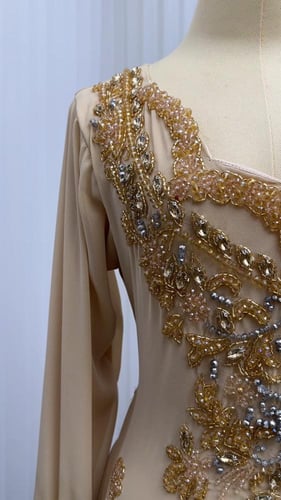 جلابيه شيفون جورجيت وتل المزين بالتطريز اليدوي بشك...