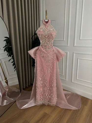 فستان سهره المزين بالكلفه الخرز وميكادو لمعه بطانه...