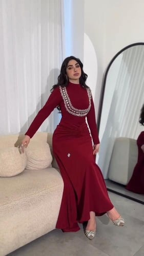 فستان سهره باربي المزين بالتطريز