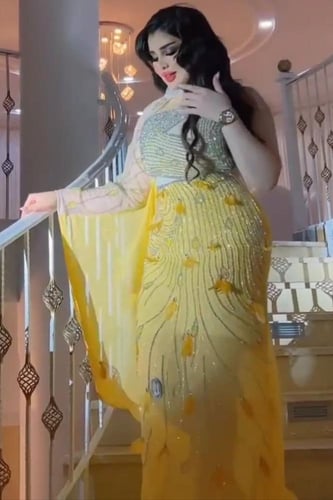 فستان شيفون جورجيت المزين بالتطريز اليدوي