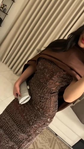 فستان سهره تل المزين بالخرز ذيل تفته