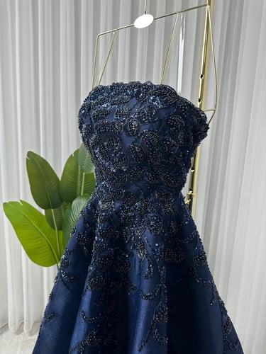 فستان سهره جازار دبل كلوش المزين بالكلفه المطرزه ي...