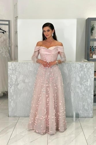 فستان سهره ميكادو لمعه المزين بالكلفه ورود مطرزه