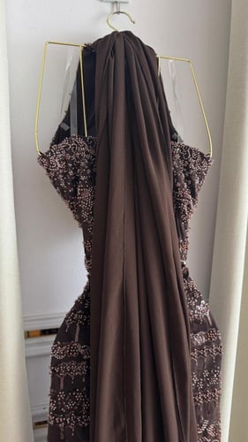 فستان سهره تل المزين بالتطريز خرز شال شيفون جورجيت