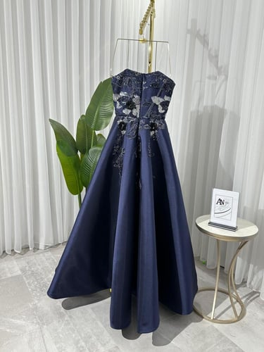 فستان سهره ميكادو دبل كلوش المزين بالكلفه المطرزه