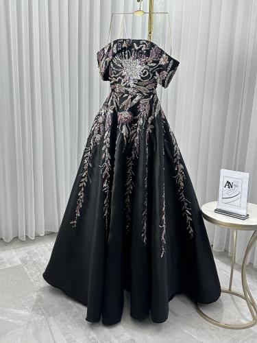 فستان سهره دبل كلوش المزين بالتطريز شك