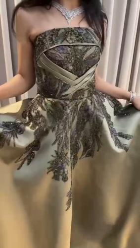 فستان ميكادو المزين بالتطريز اليدوي خرز