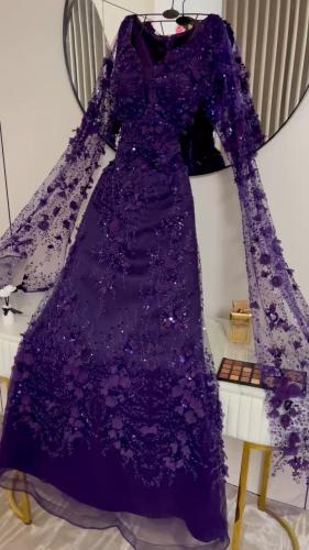 فستان سهره تل المزين بالتطريز والورود البارزه