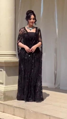 فستان تل مطرز خرز بطانه لكرا كريب استرتش