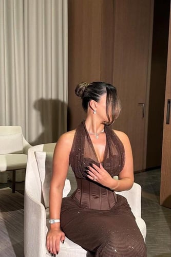 فستان سهره المزين بصفوف زاركون