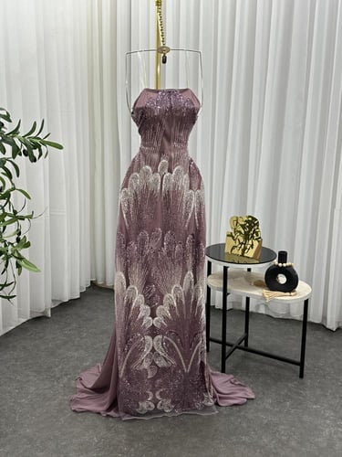 فستان سهره تل مطرز بخرز وترتر ذيل شيفون جورجيت