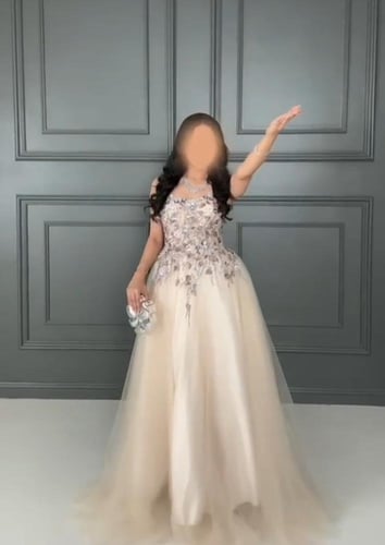 فستان سهره تل المزين بالكلفه الخرز