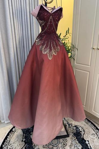 فستان ميكادو مموج دبل كلوش المزين بالكلفه خرز