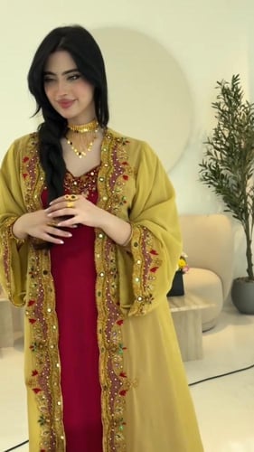 جلابيه جورجيت المزينه بالتطريز اليدوي الفخم