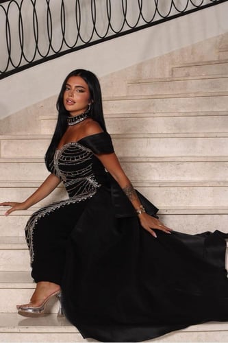 فستان سهره ميكادو المزين بالتطريز اليدوي الفخم