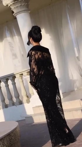 فستان سهره شك المزين بالهدب مبطن تفته ناعمه