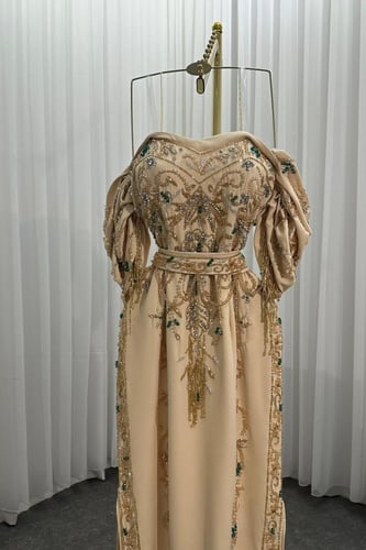 فستان سهره باربي المزين بالتطريز اليدوي مطعم بالفص...