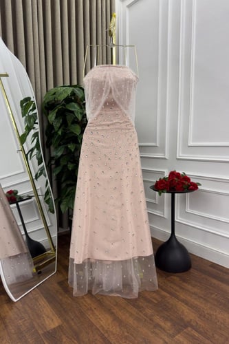 فستان سهره تل المزين بالتطريز موديل انيق متميز