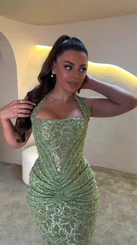 فستان سهره قصه انيقه متميزه مزينه بالكسرات