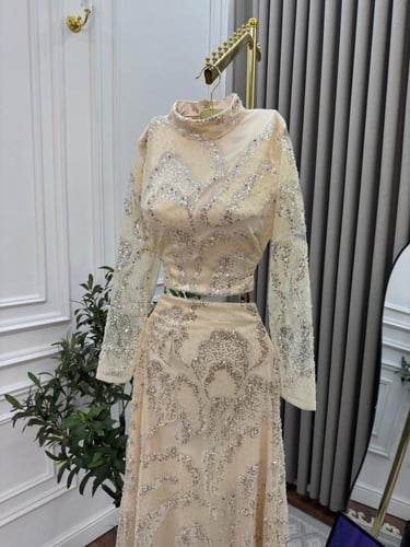 طقم قطعتين بلوزه وتنوره كلفه سهره كاملا