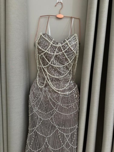 فستان سهره فخم المزين بالتطريز خرز ولول