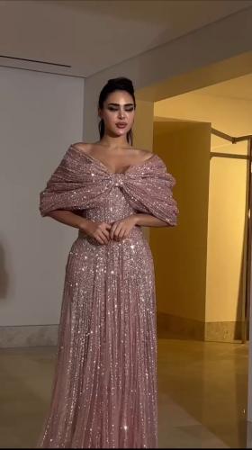 فستان سهره تل المزين بالتطريز اليدوي