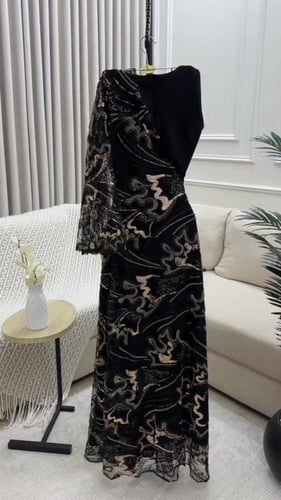 فستان سهره باربي المزيل بالشل تل مطرز