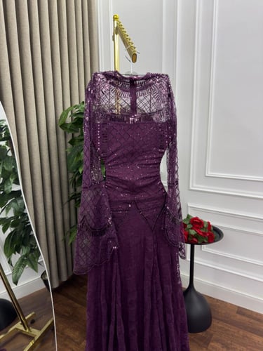 فستان سهره دانتيل المزين بالخرز