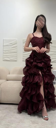 فستان سهره ميكادو المزين بالتطريز اليدوي وكرنكر مز...