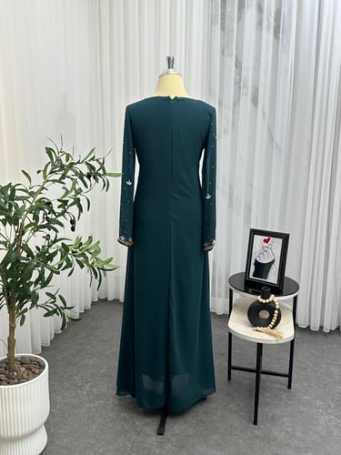 جلابيه شيفون جورجيت المزينه بالتطريز اليدوي الفخم...