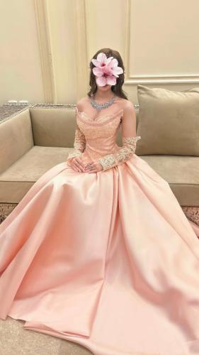 فستان ميكادو دبل كلوش المزين بتطريز كمبيوتر مرصع ب...