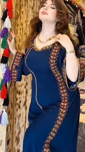 فستان باربي المزين بالتطريز اليدوي الانيق