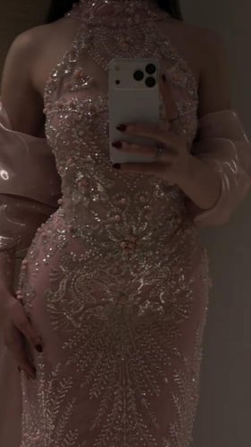 فستان سهره المزين بالكلفه الخرز وميكادو لمعه بطانه...