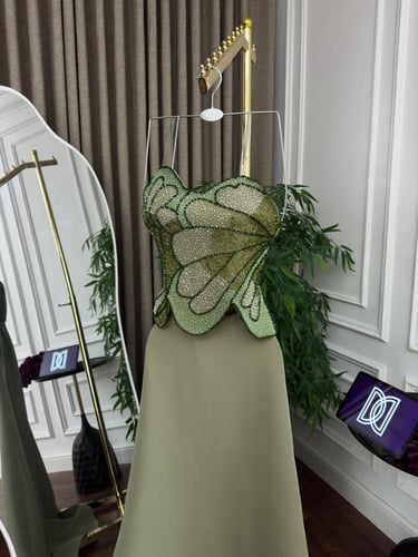 فستان سهره باربي المزين بالتطريز اليدوي