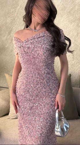 فستان سهره المزين بالتطريز كلفه سهره