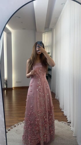 فستان سهره شيفون المزين بالورود والتطريز